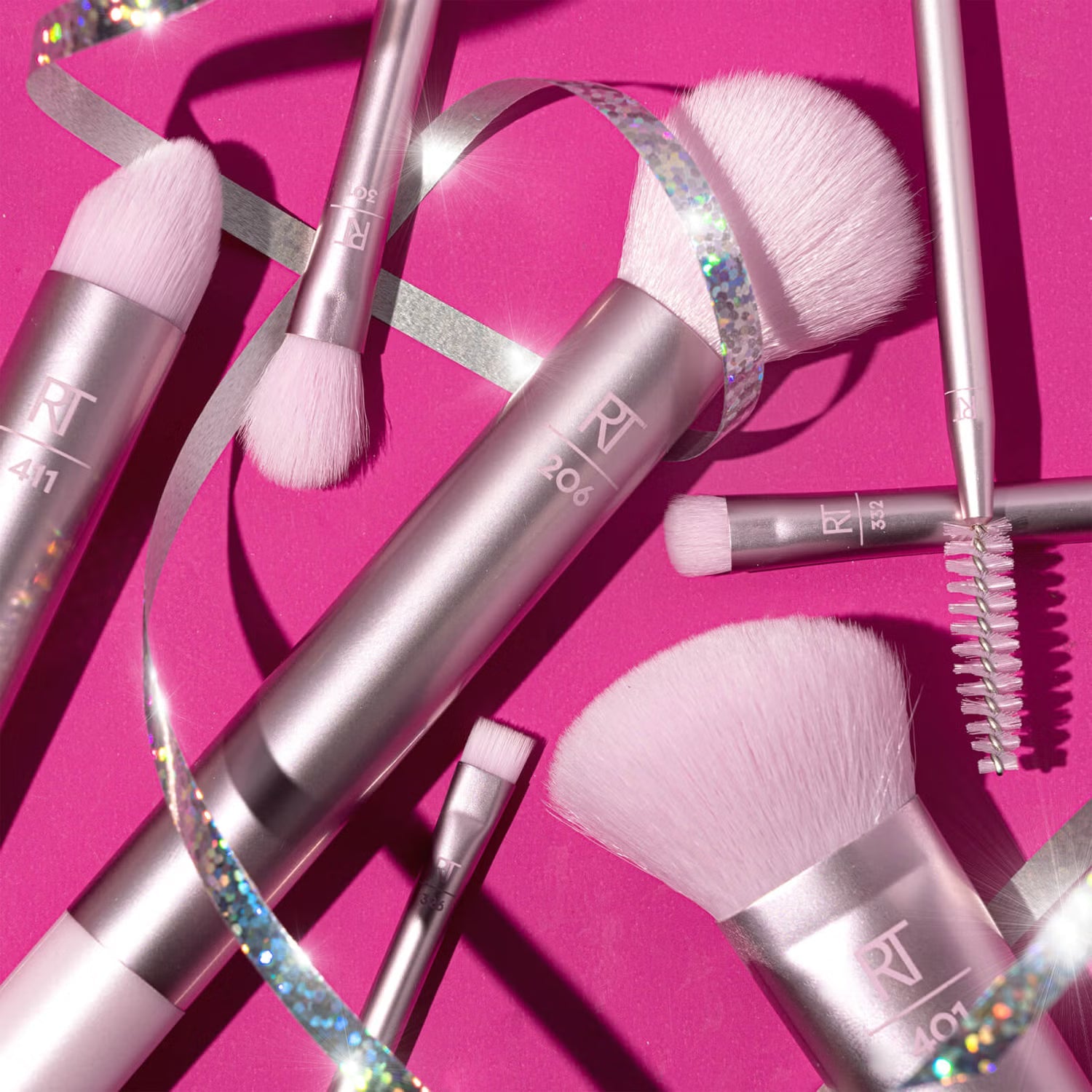 Real Techniques Light Up The Night Bundle (7 Piece Gift Set)